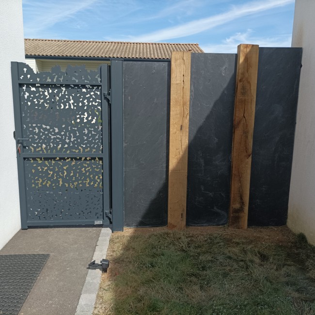Portillon et clôture